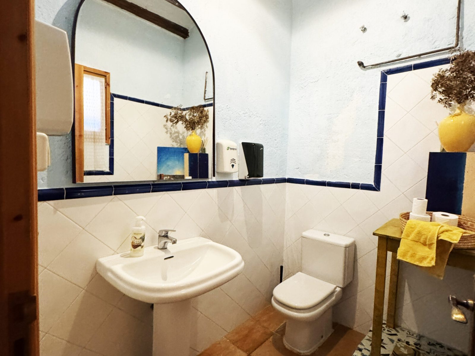 BAÑO COMUN PB
